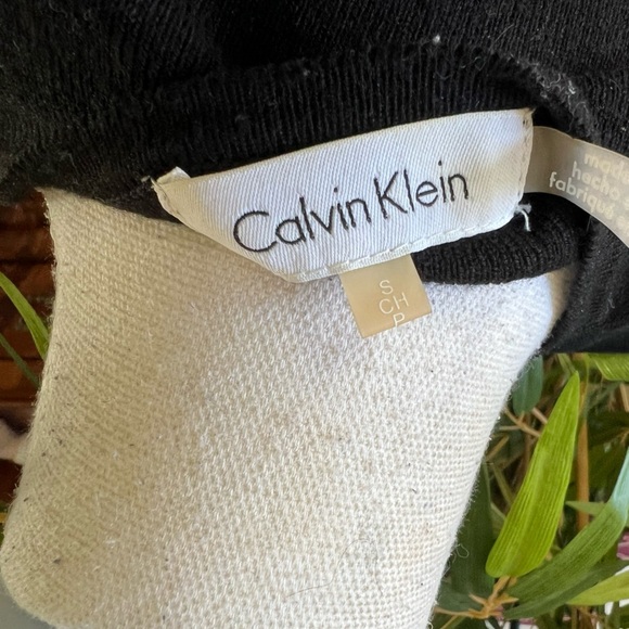 Calvin Klein ladies vest good condition small - Picture 5 of 6